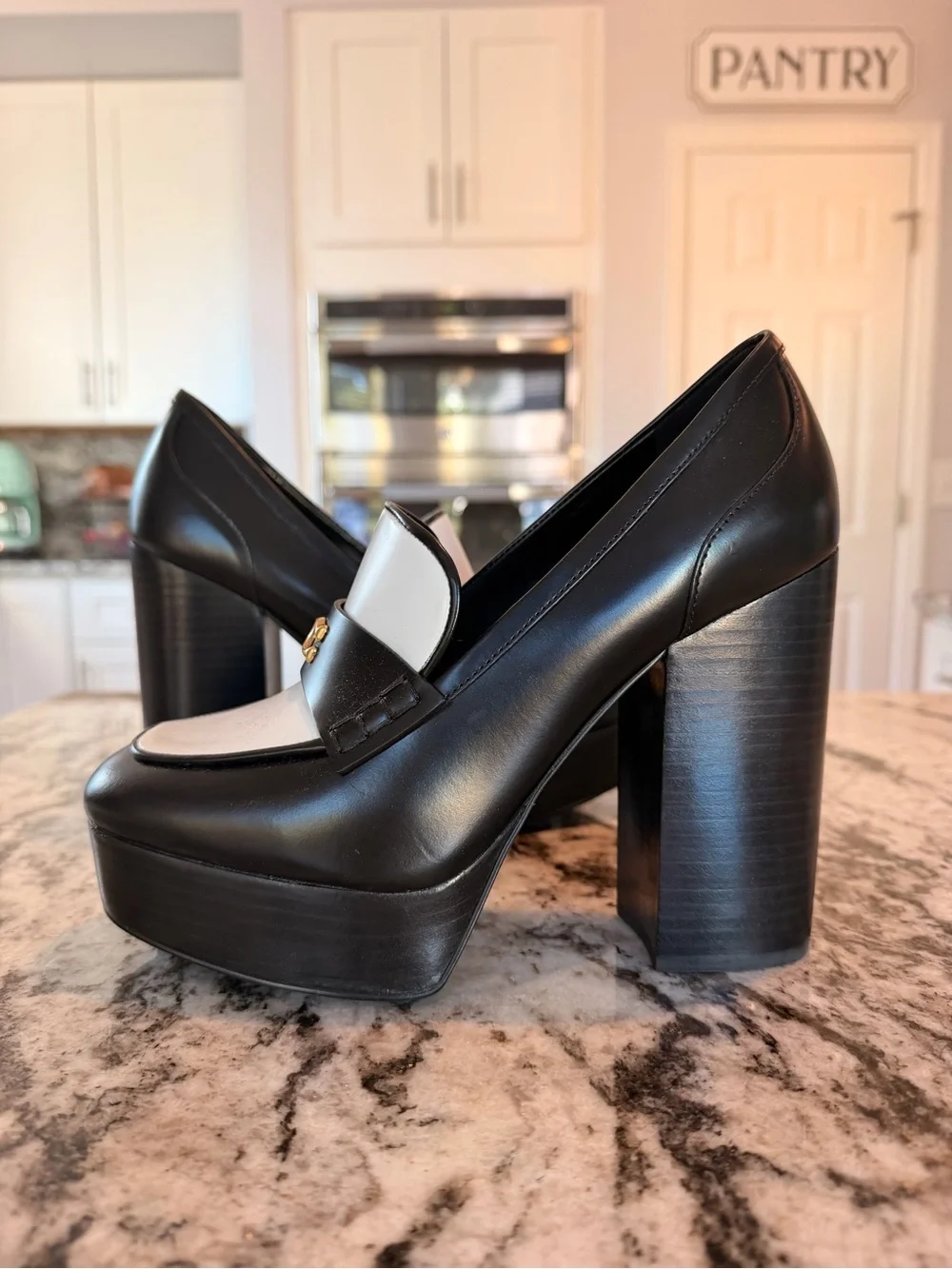 Coach Ilyse Black and White Leather Platform Loafers with Gold C Hardware 8.5